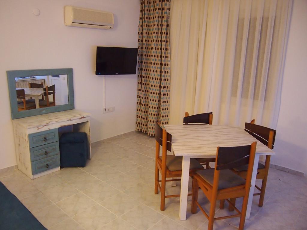 Ozcem Apart Aparthotel Fethiye Szoba fotó
